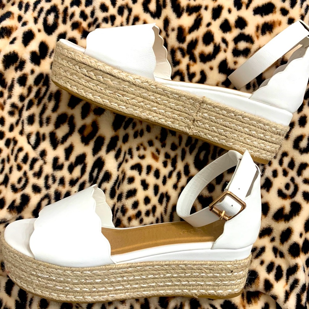 Brand new white scalloped espadrille sandals